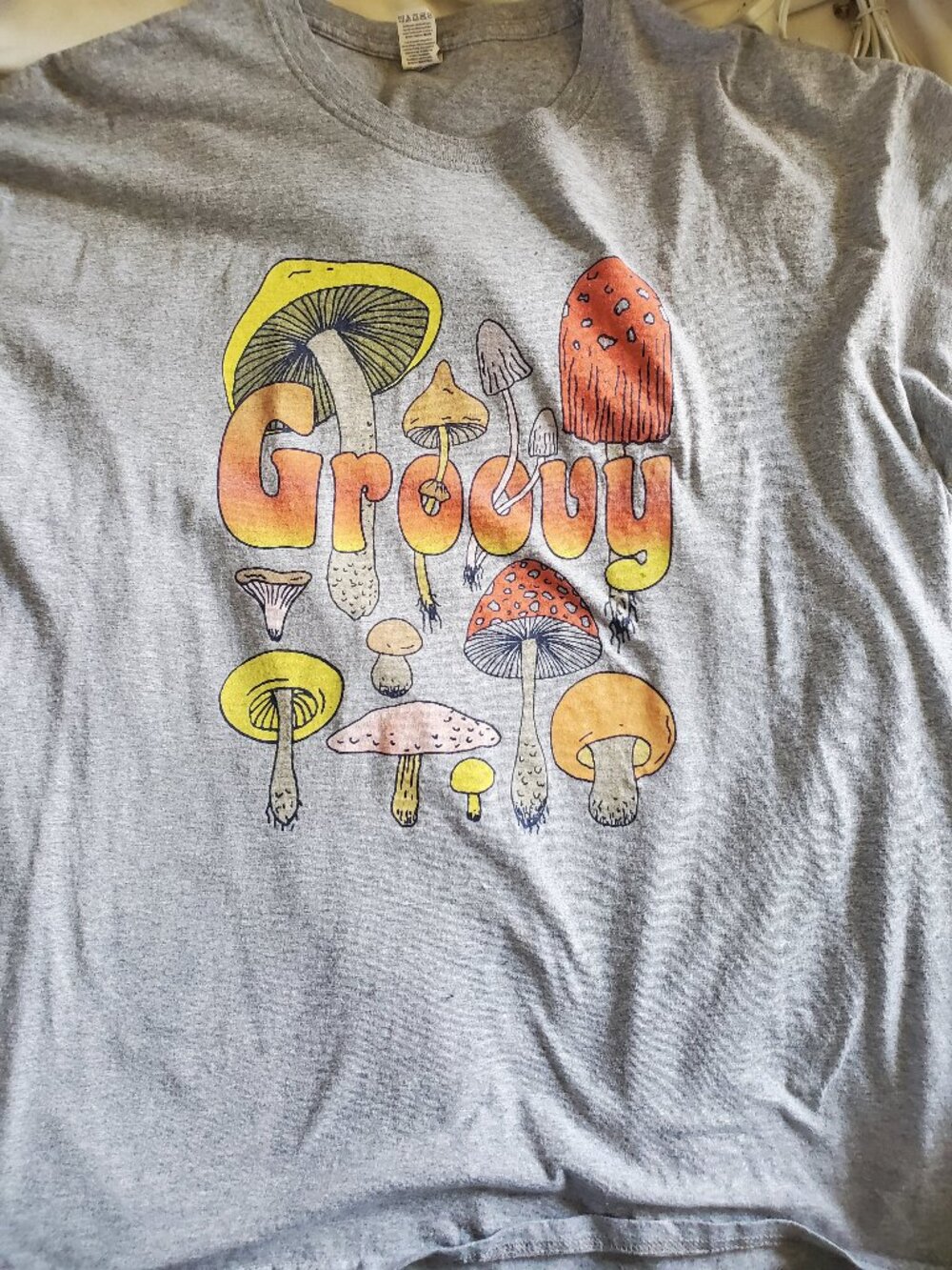 Groovy Magic Mushroom tee sz XL